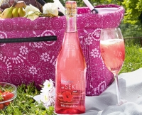 Aldi S&uuml;d  FRATELLINI&reg;Cocktail mit Sekt und Bl&uuml;te bzw. Frucht